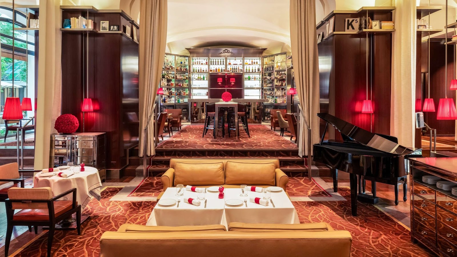 Le Bar Long