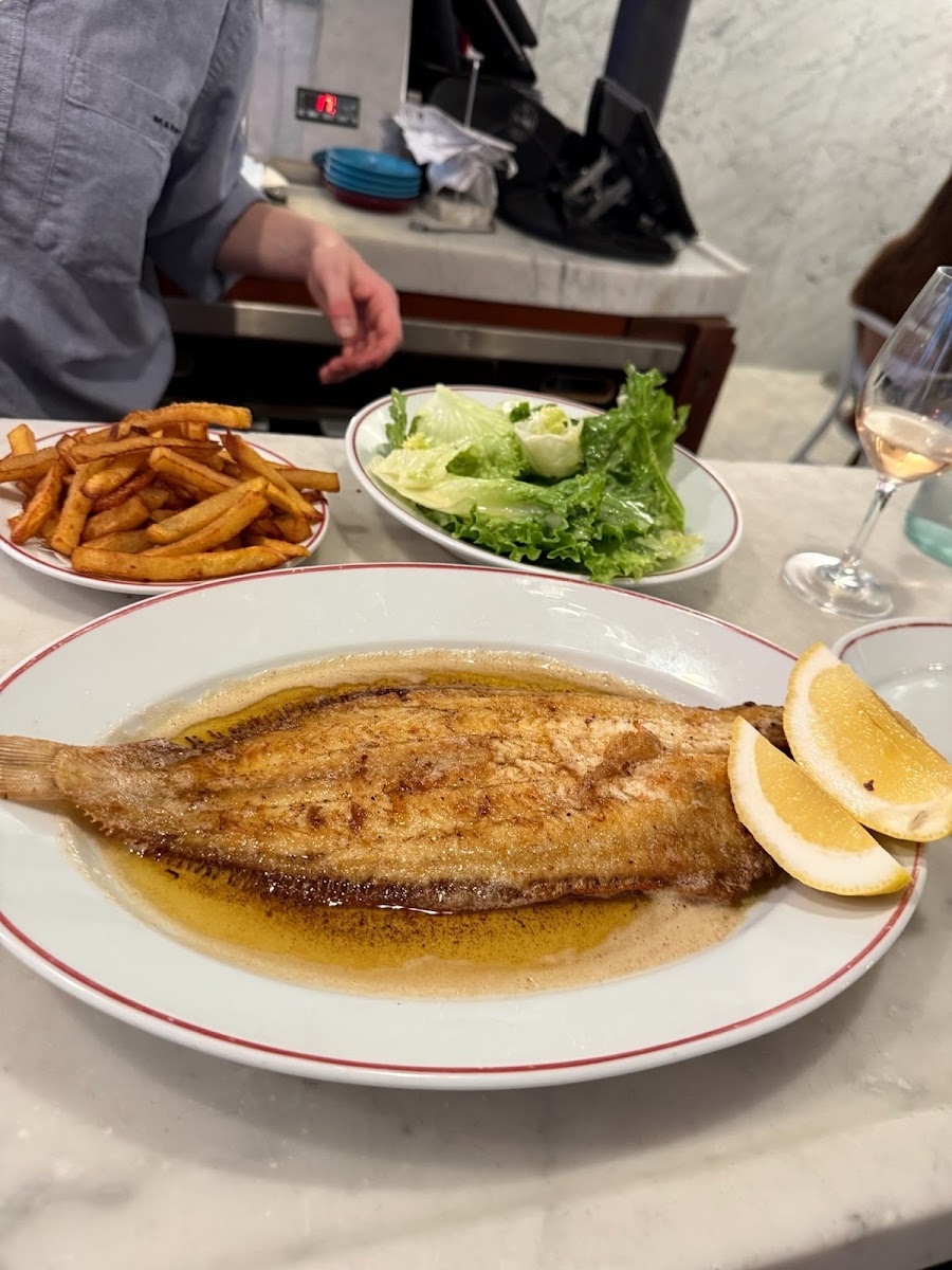 Le Dauphin, Paris