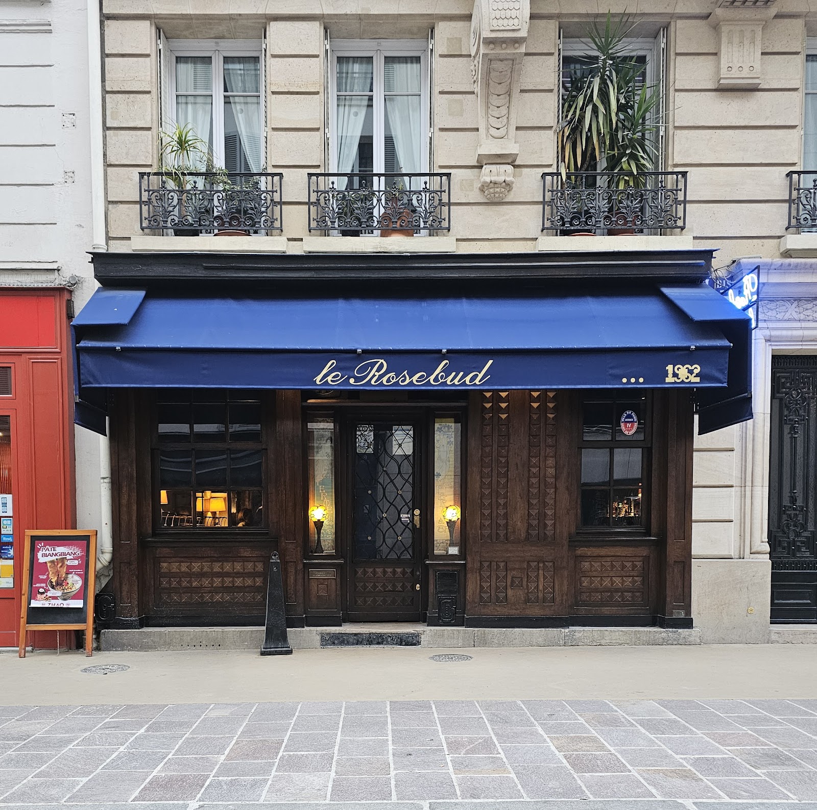Le Rosebud, Paris