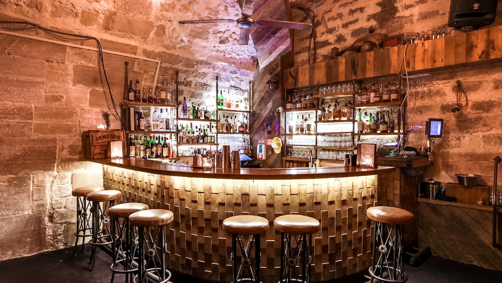 Lockwood, Paris
