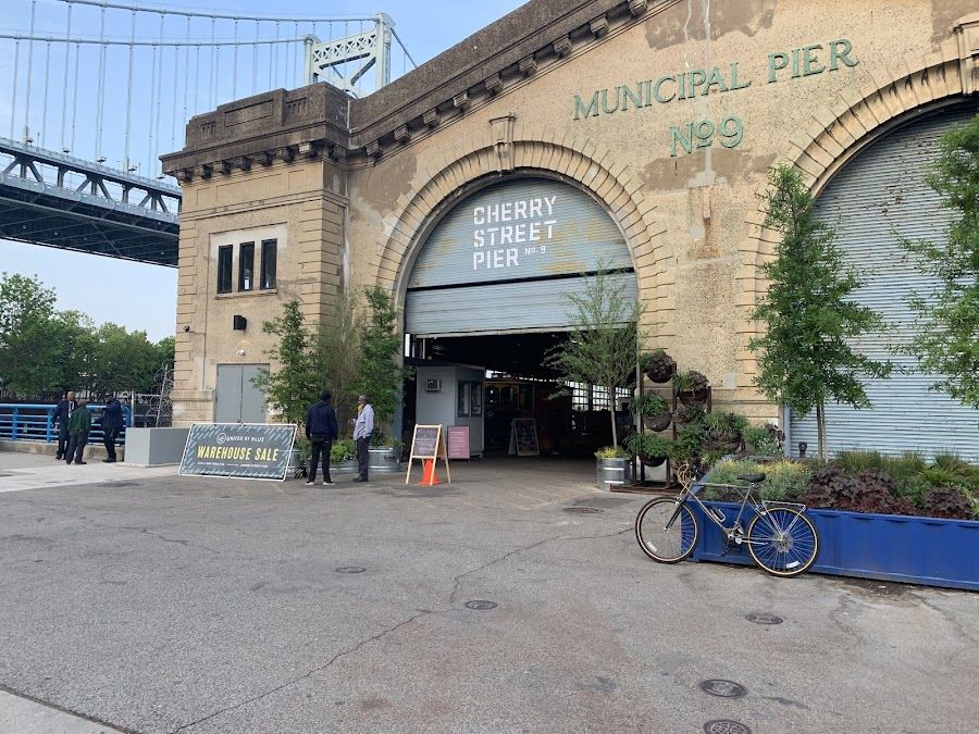 Cherry Street Pier Bar, Philadelphia