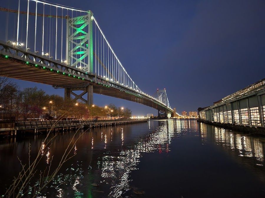 Cherry Street Pier Bar, Philadelphia