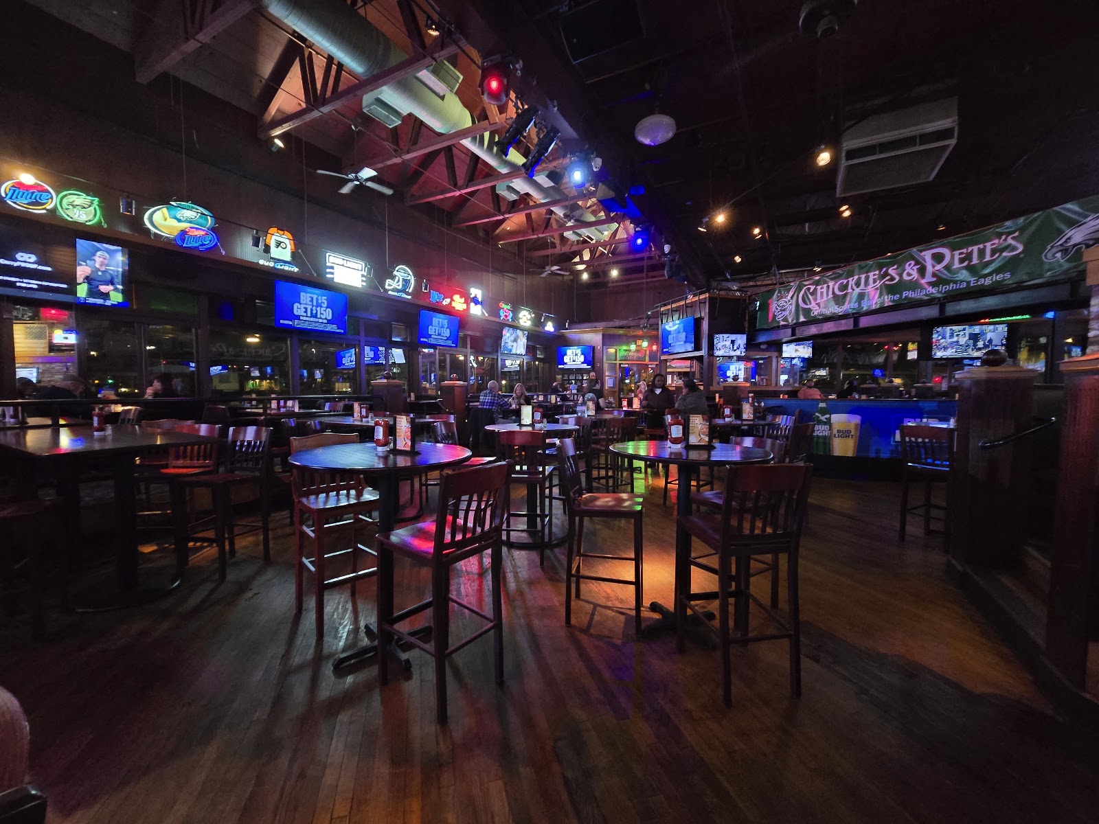 Chickie's &amp; Pete's, Philadelphia