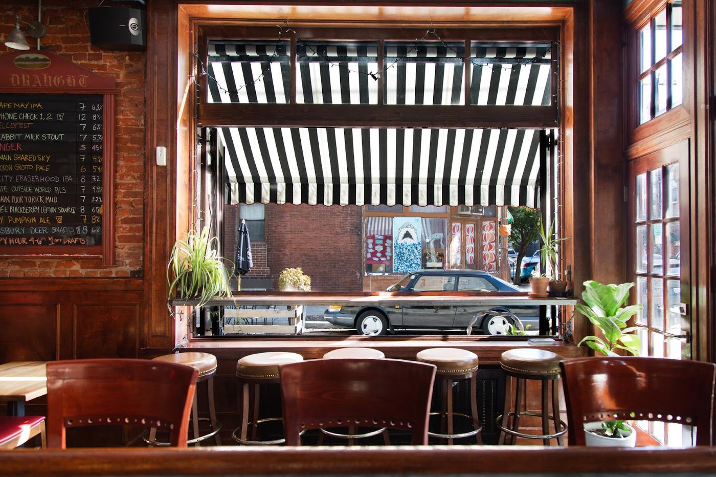 Craft beer taps at South Philly Taproom