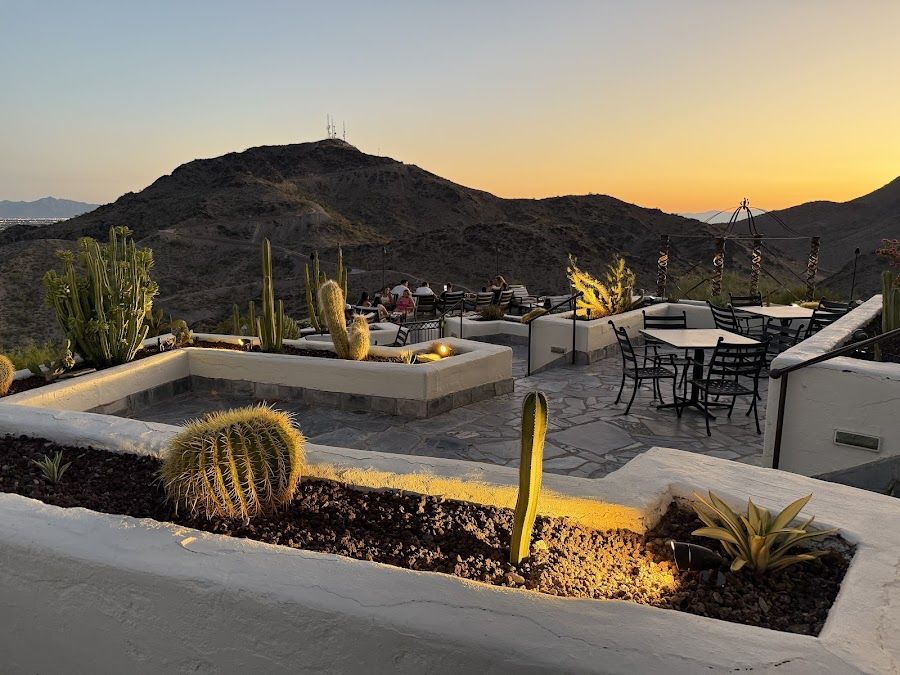 Different Pointe of View, Phoenix
