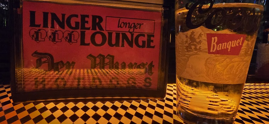 Linger Longer Lounge, Phoenix