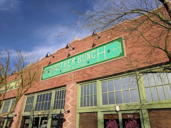 Angels Trumpet Ale House