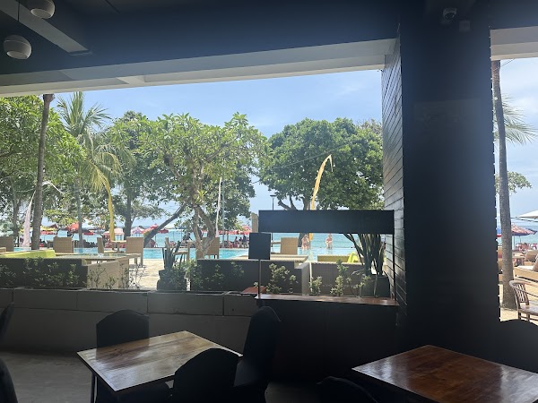 HQ Beach Lounge in Phuket