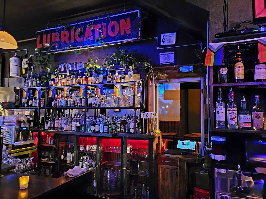 Bar From Far, Portland