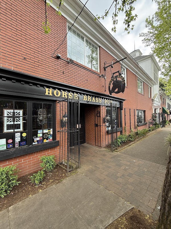 Horse Brass Pub in Portland