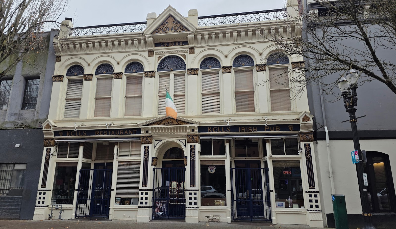 Kells Irish Restaurant & Pub, Portland