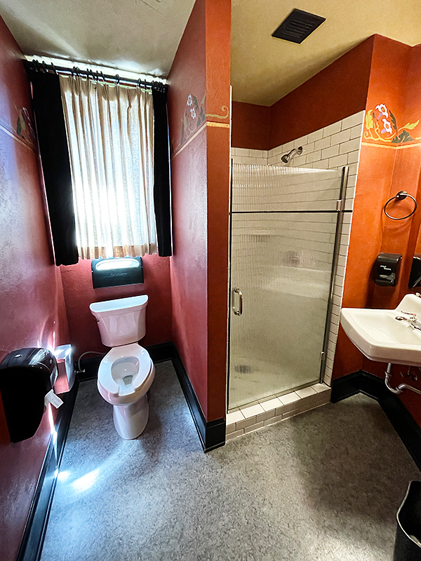 McMenamins Crystal Hotel, Portland