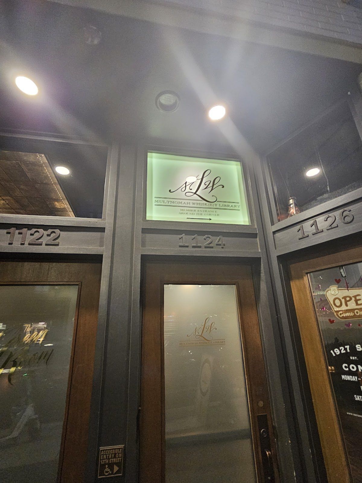 Multnomah Whiskey Library, Portland