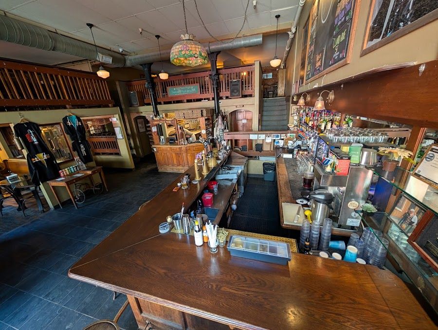 Old Town Pizza &amp; Brewing, Portland