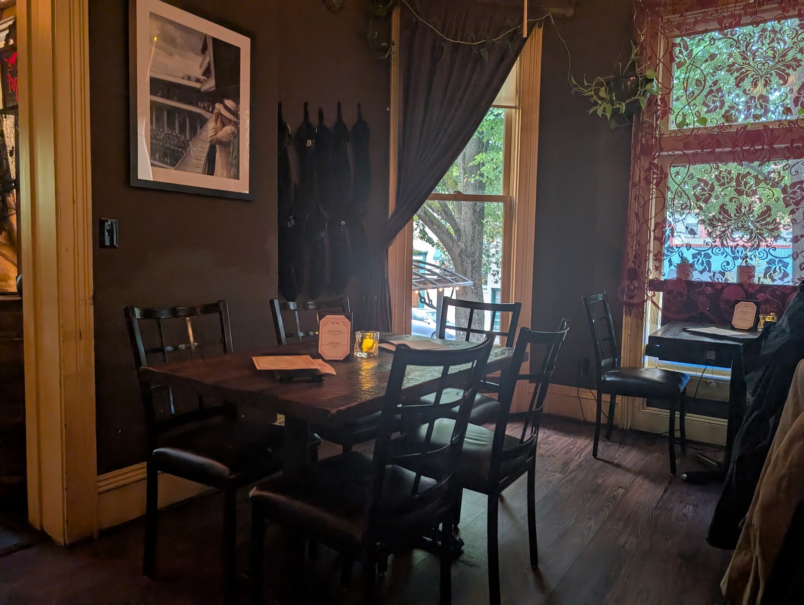 Pope House Bourbon Lounge, Portland