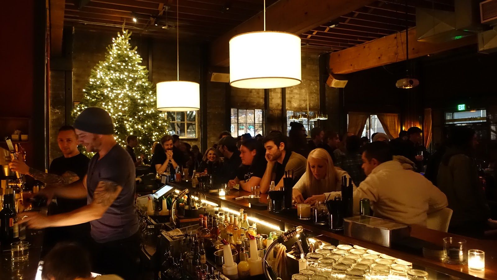 Rontom's neighbourhood bar E Burnside Portland outdoor patio