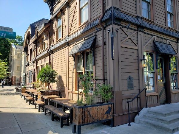 Multnomah Whiskey Library