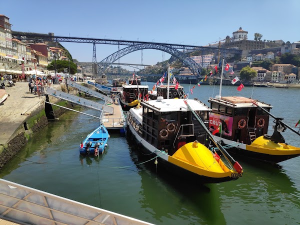 Bar da Ponte Pensil in Porto