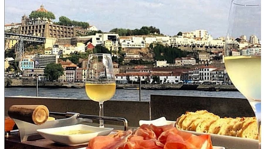 Wine Quay Bar, Porto