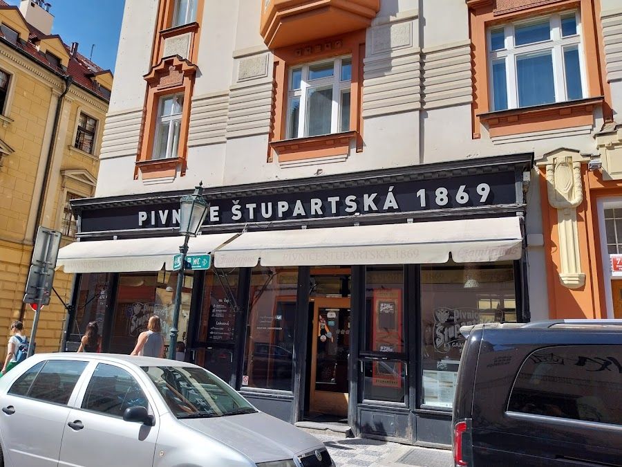 Banka, Prague