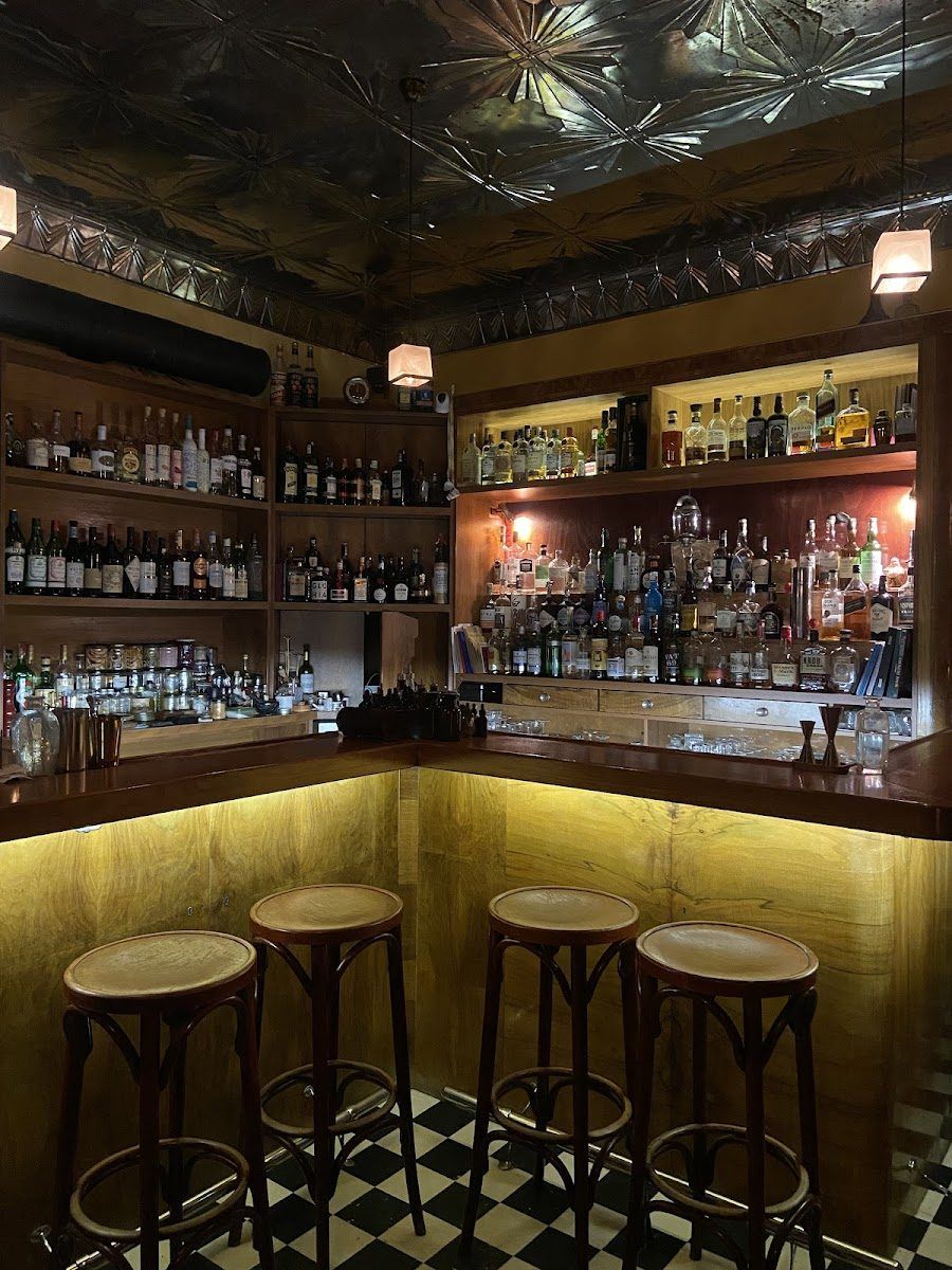 Bonvivant's, Prague
