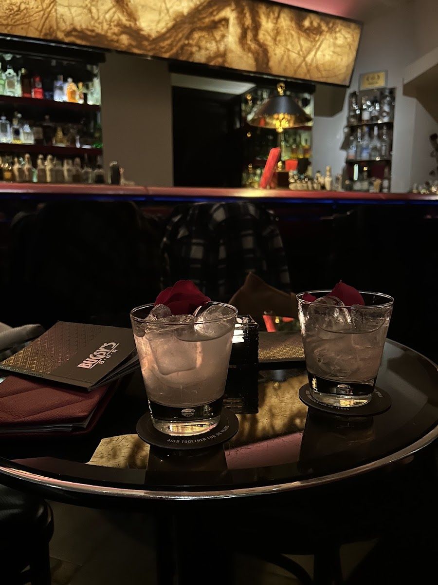 Bugsy's Cocktail Bar, Prague