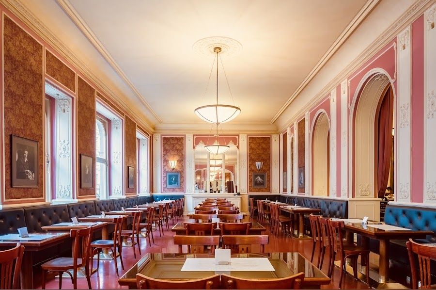 Cafe Louvre, Prague