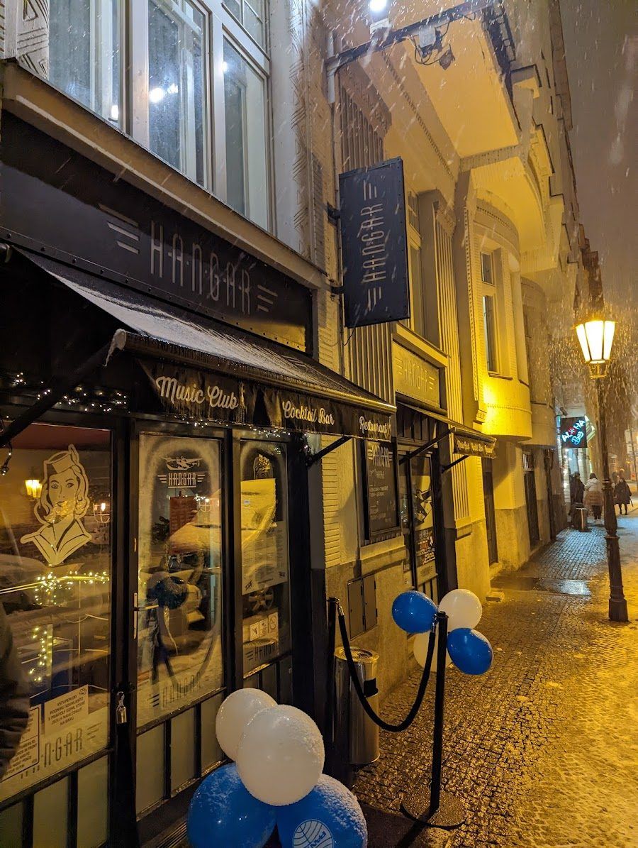 Hangar Bar, Prague