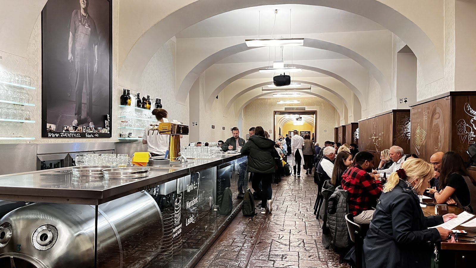 Lokal Dlouha Prague bar interior