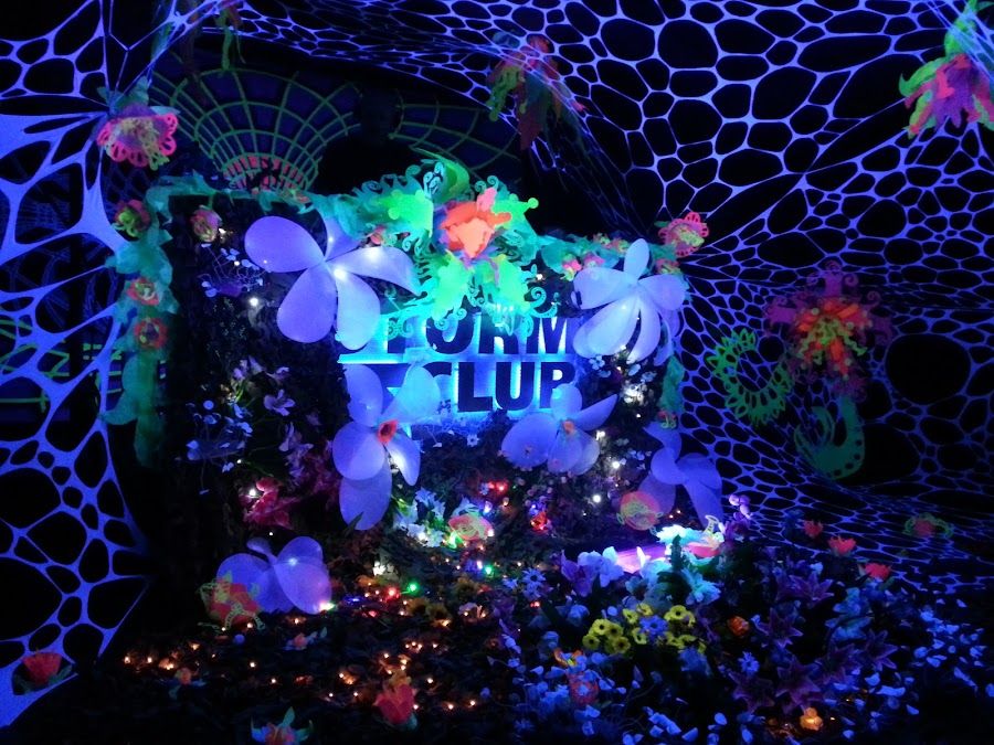 Storm Club, Prague