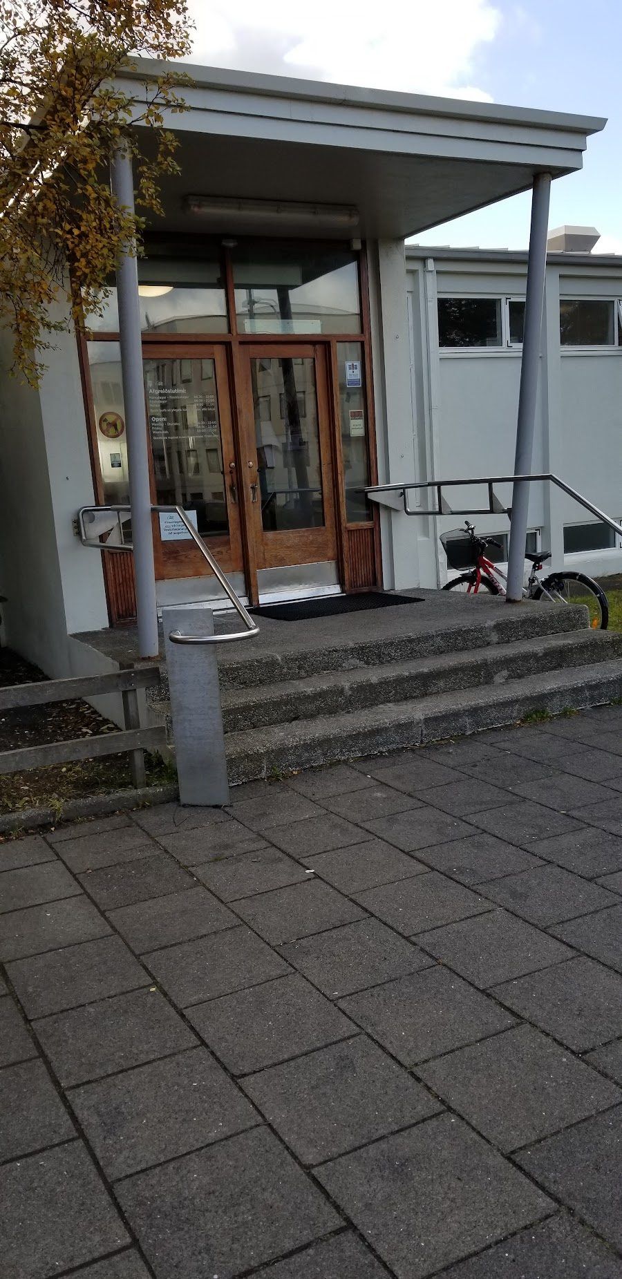 Vesturbaejarlaug Bar, Reykjavik