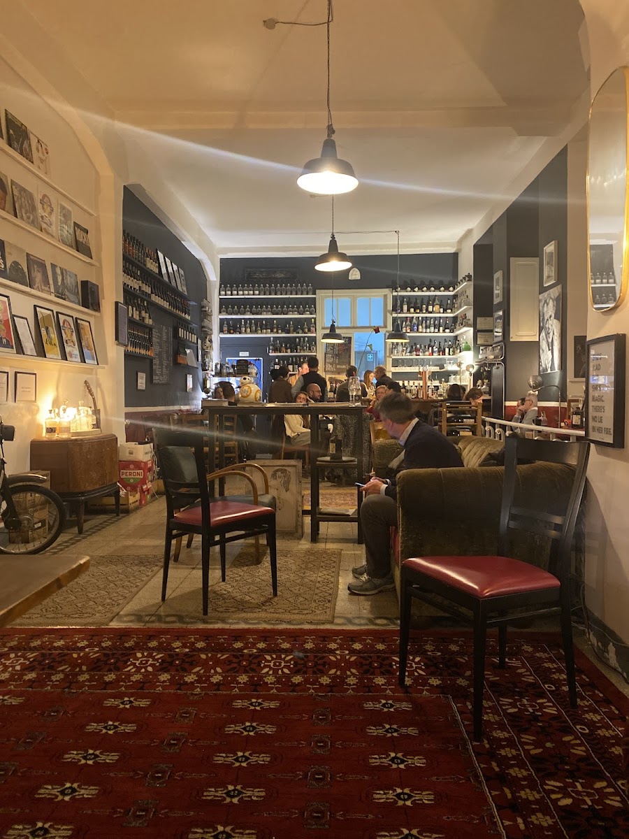 Bukowski's Bar, Rome