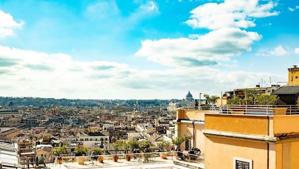 Cielo Bar at Hotel de la Ville in Rome