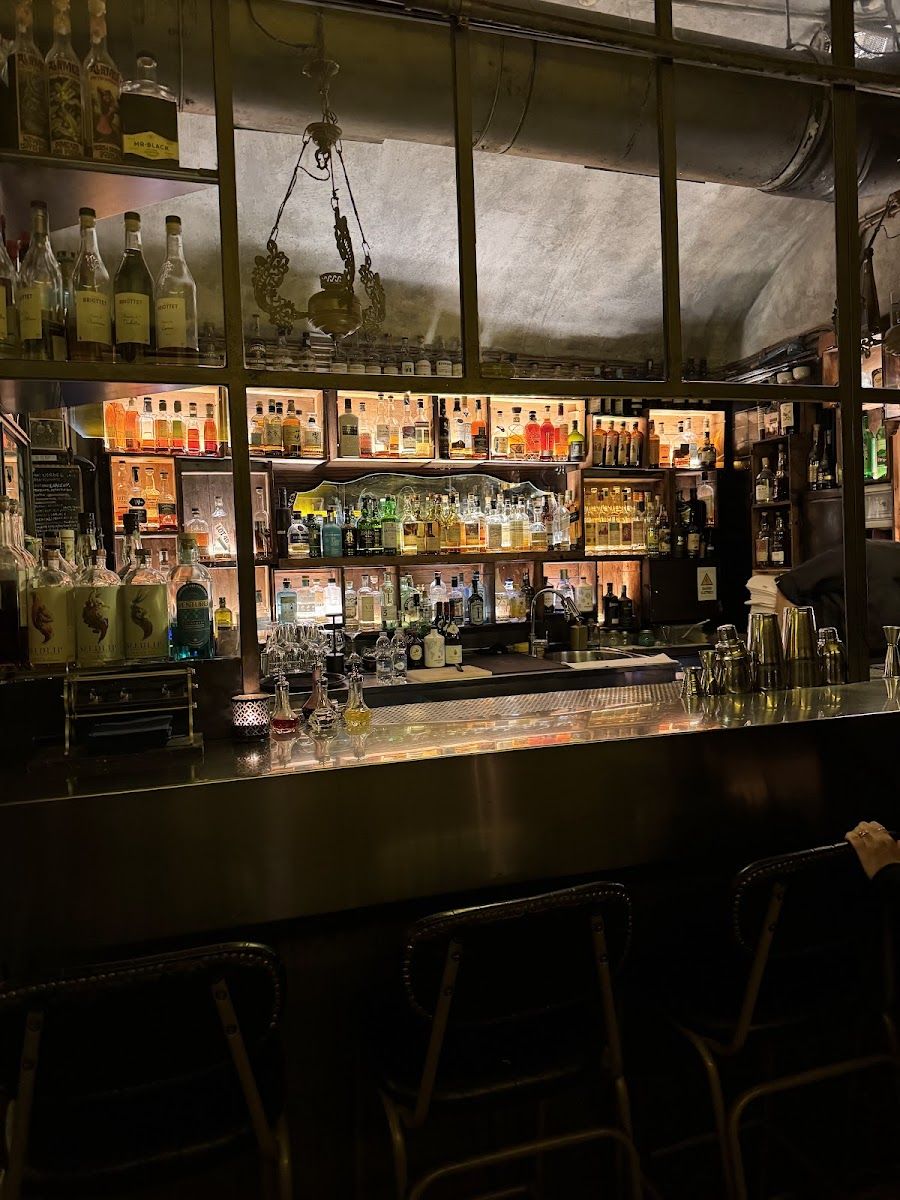 Club Derriere, Rome