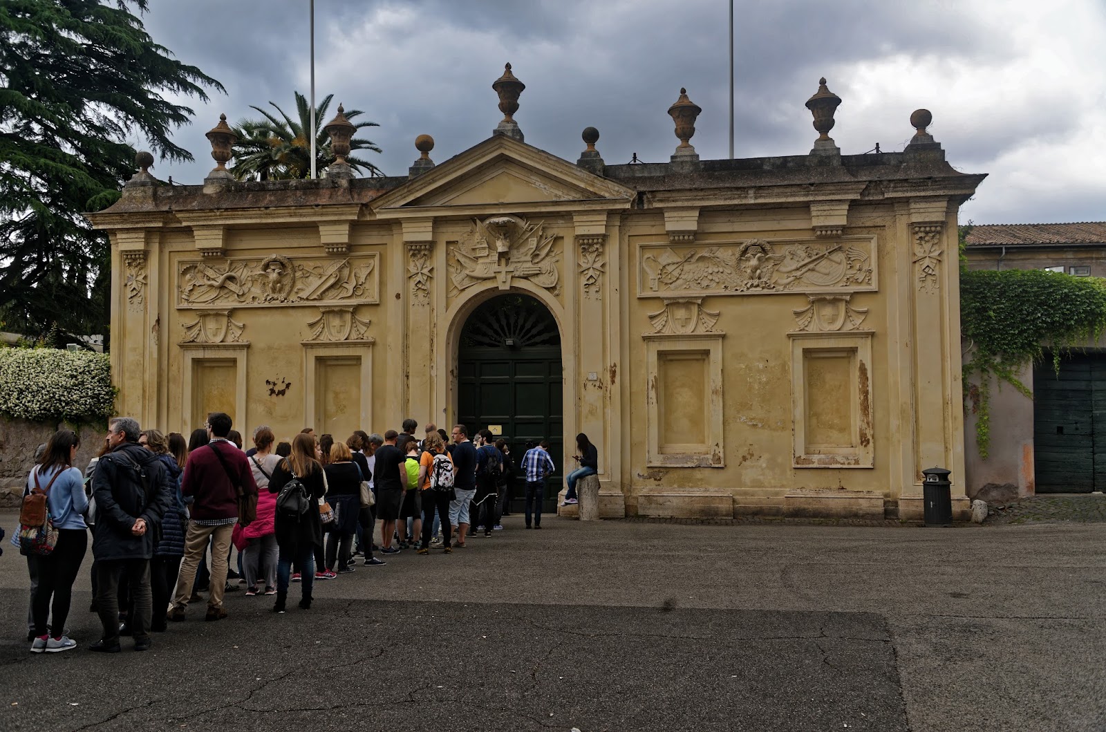 Keyhole, Rome