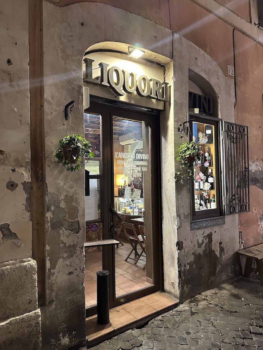 L'Angolo Divino, Rome