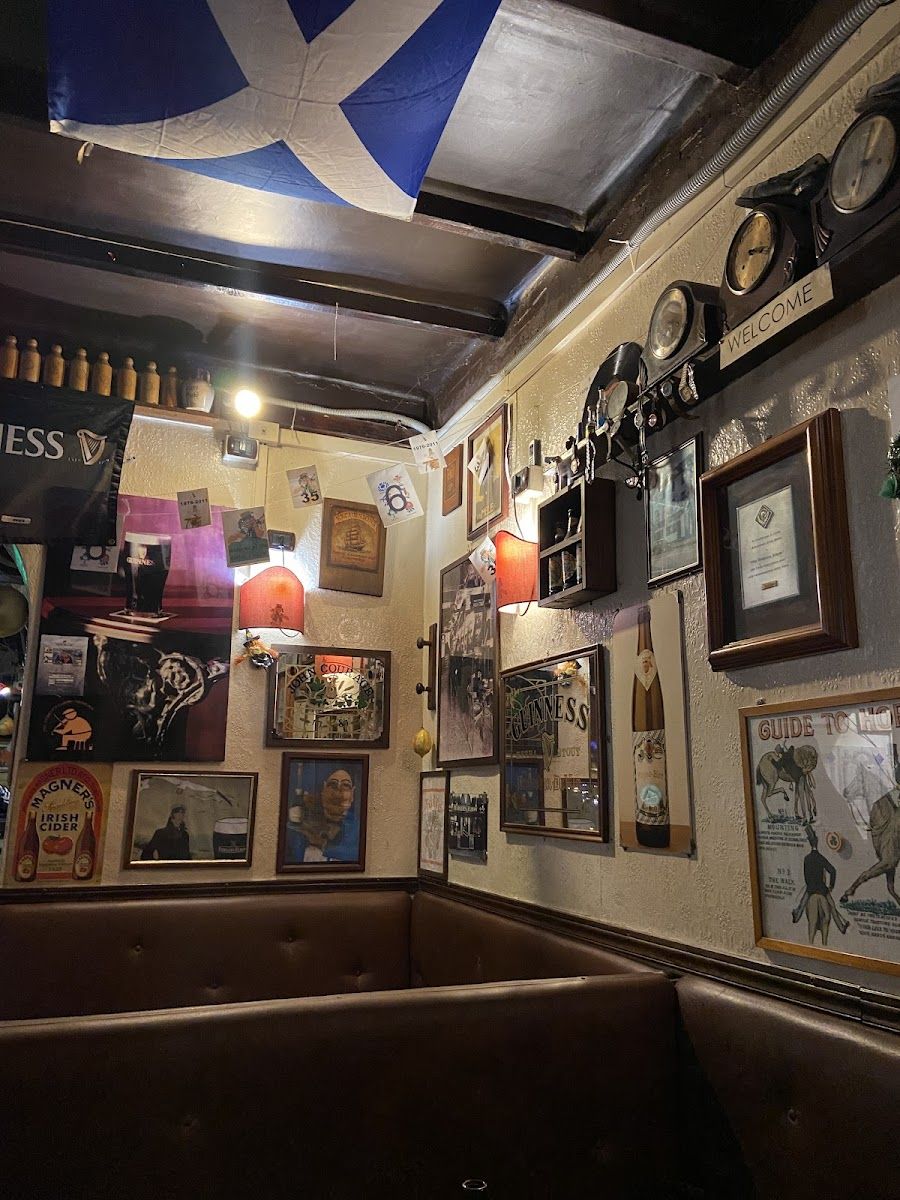 The Fiddler's Elbow, Rome