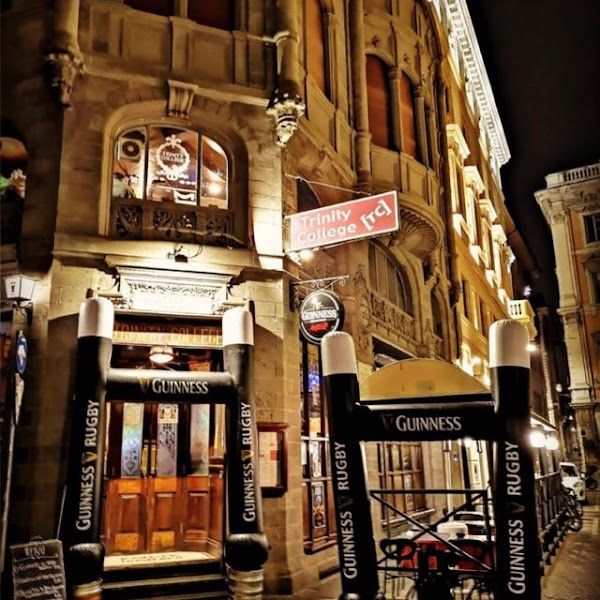 Finnegan Irish Pub
