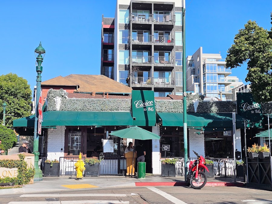 Civico 1845, San Diego