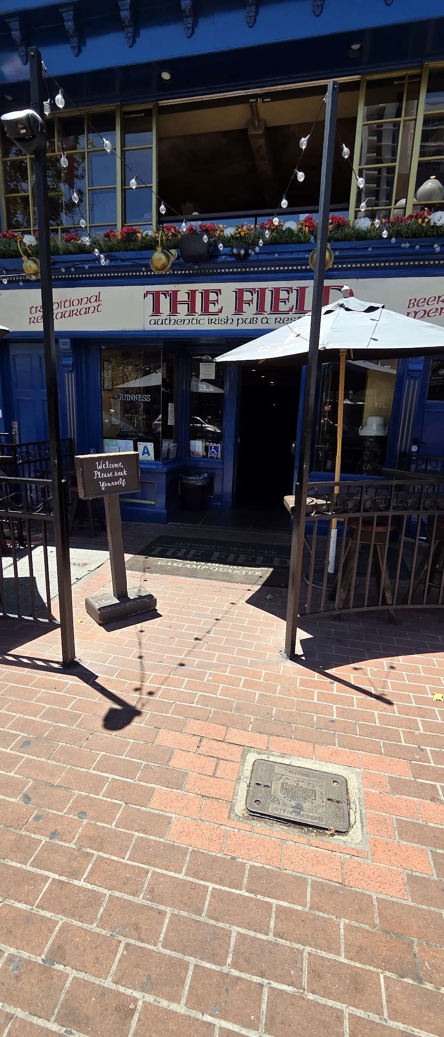 The Field Irish Pub, San Diego