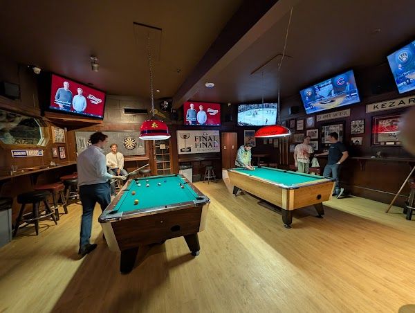 Double Play Bar & Grill