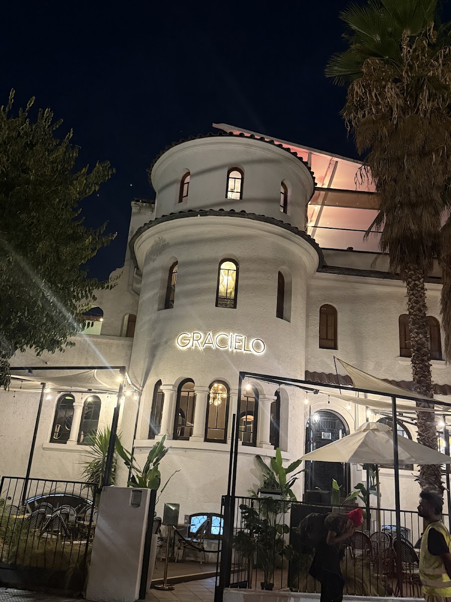 Gracielo Bar, Santiago