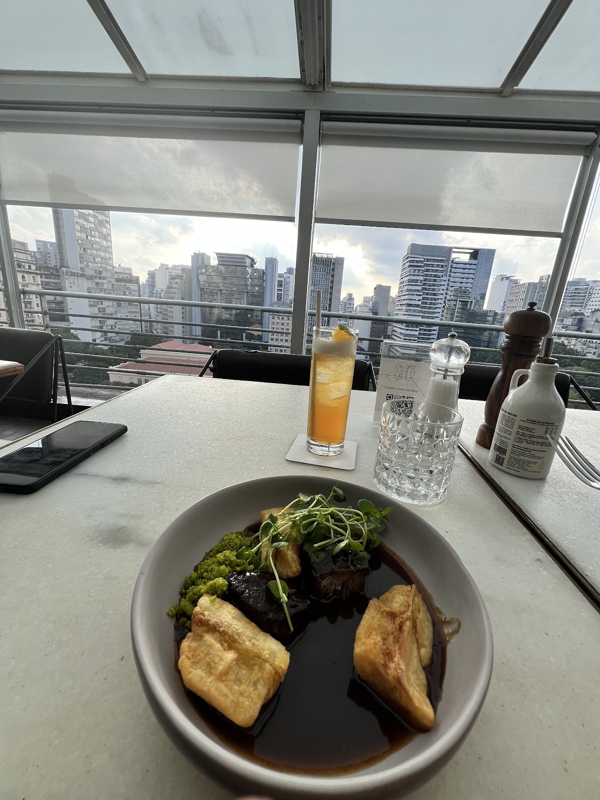 Esther Rooftop, Sao Paulo