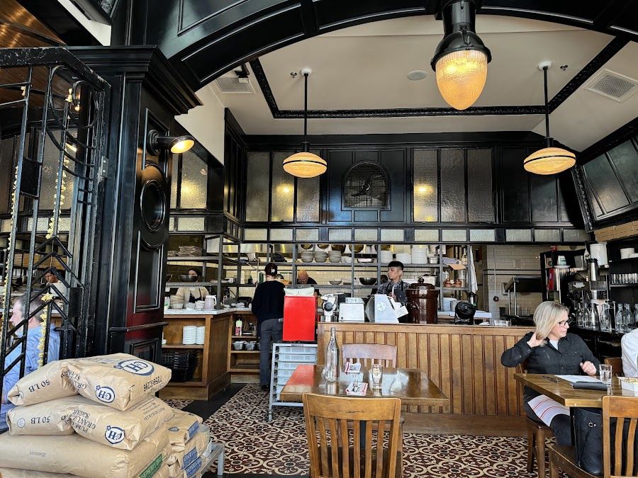 Stoneburner Bar, Seattle