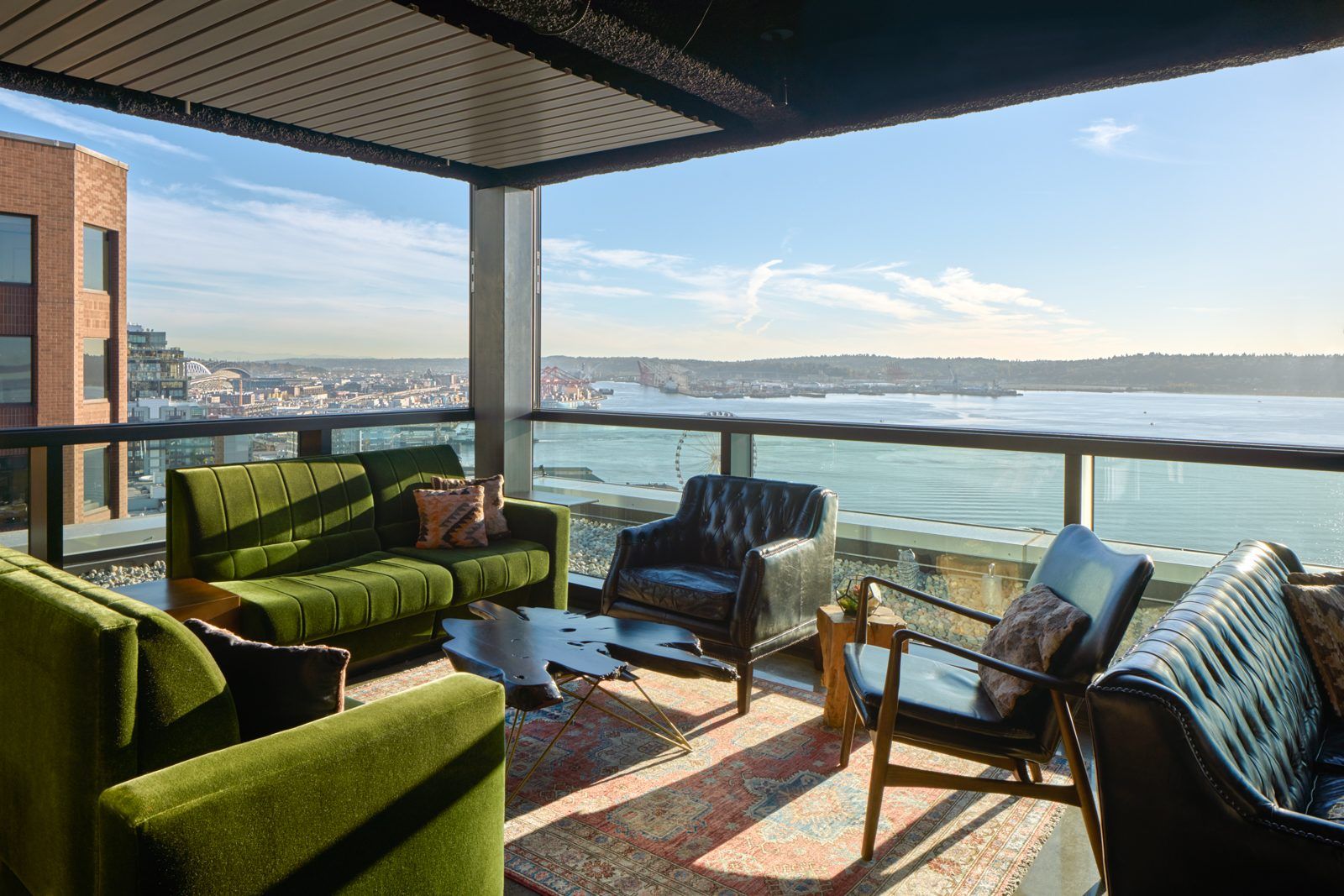 Suite 410 Rooftop at Thompson Seattle Seattle bar interior