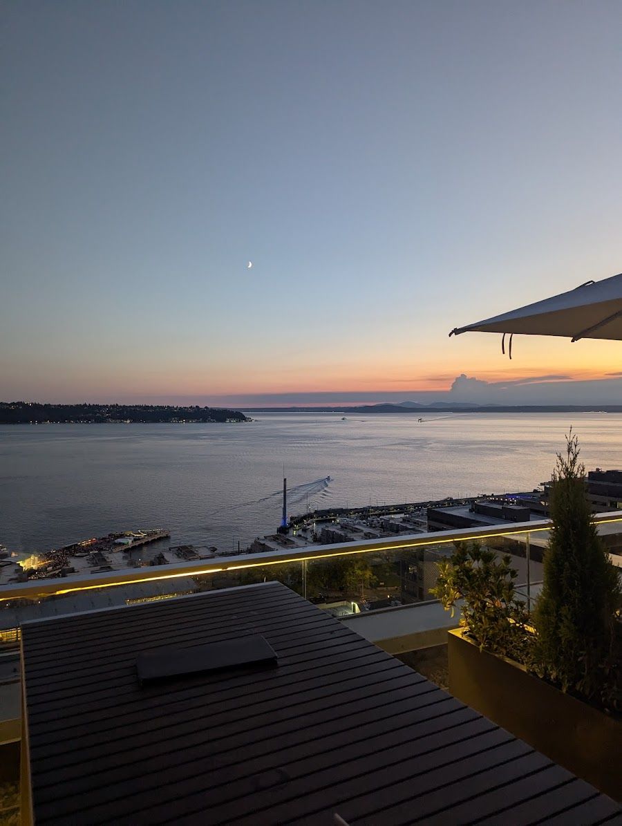 Suite 410 Rooftop at Thompson Seattle, Seattle