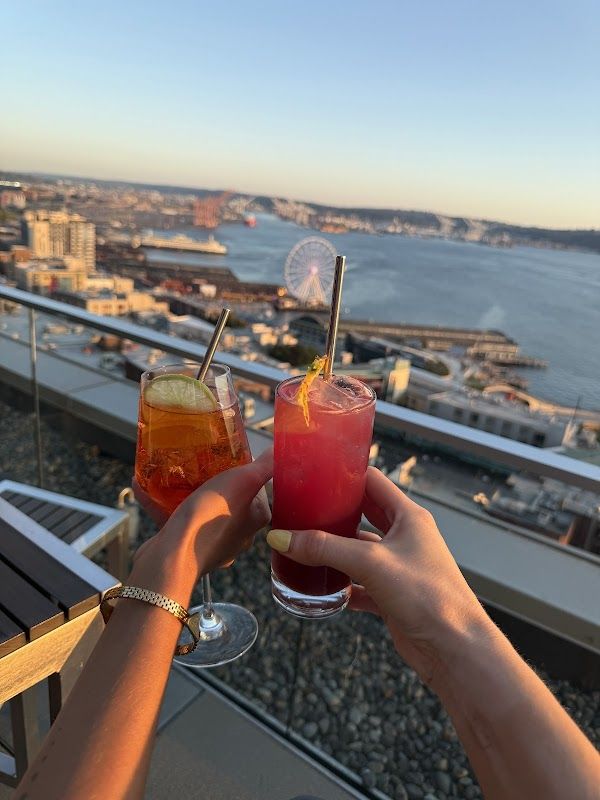 Frolik Kitchen + Cocktails