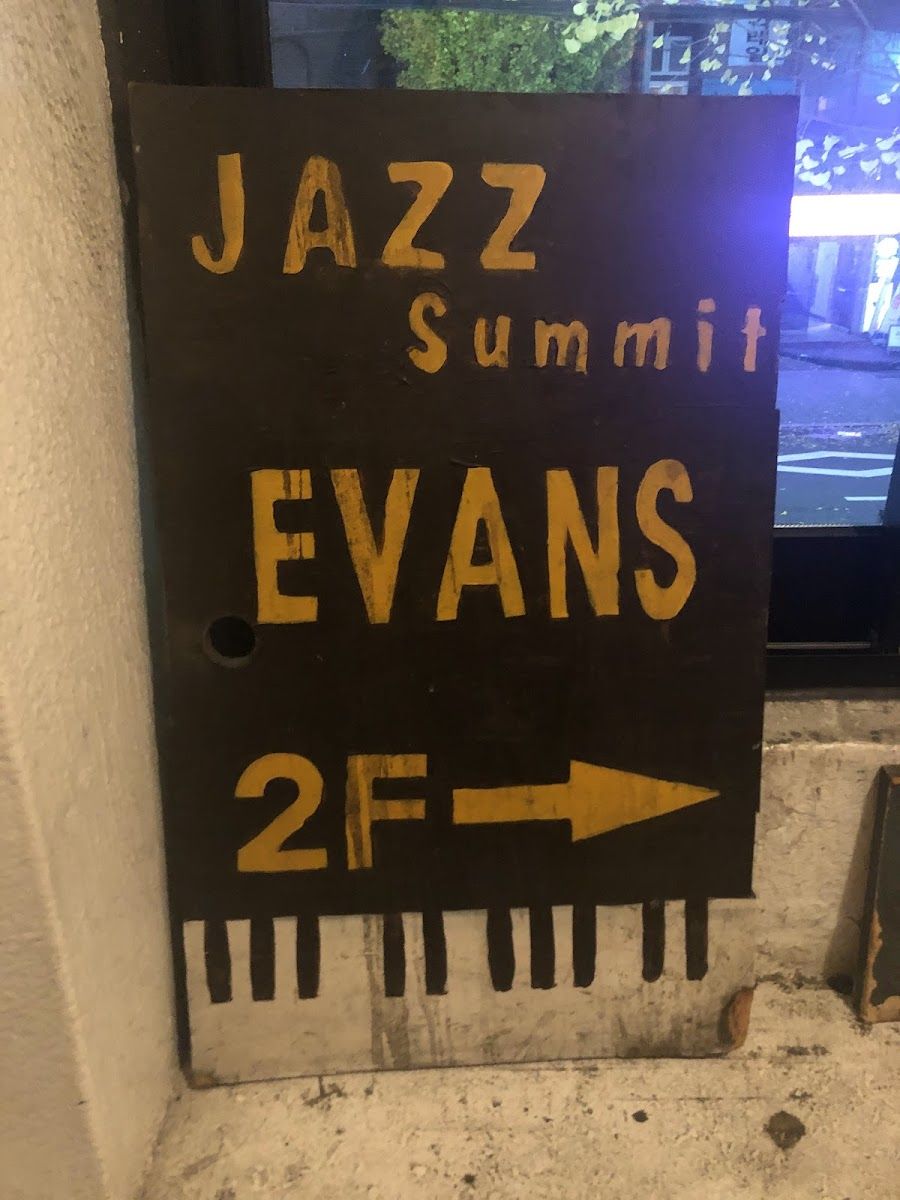 Club Evans, Seoul