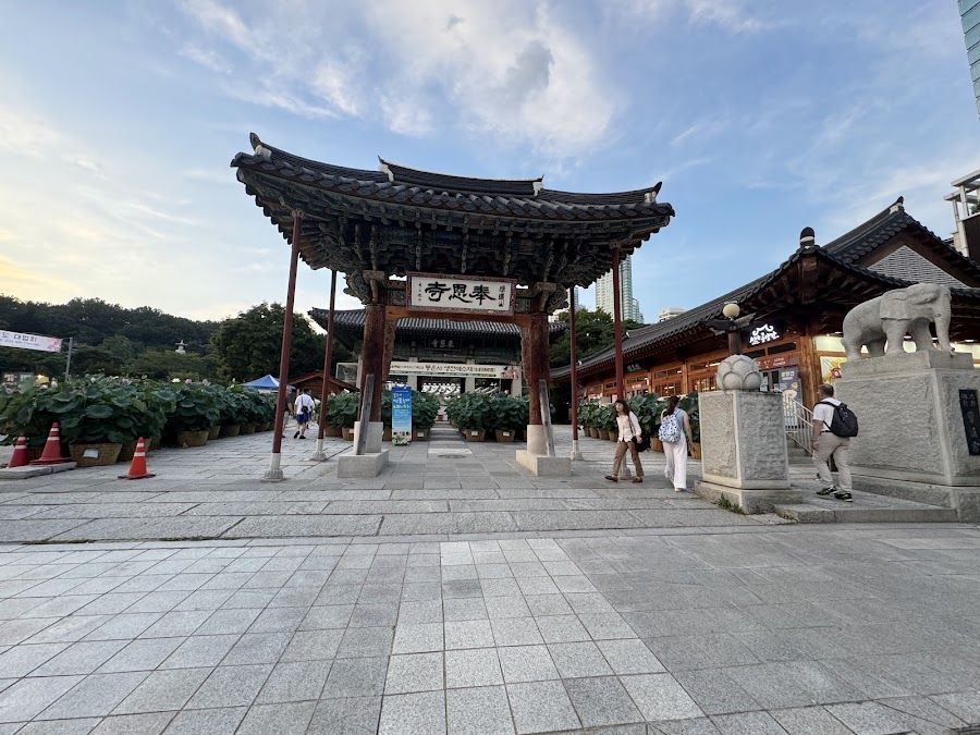Once in a Blue Moon, Seoul
