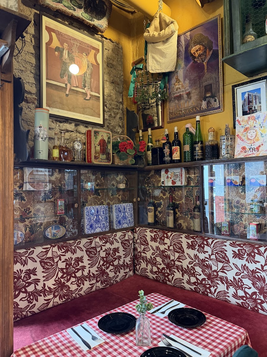 Antigua Abaceria de San Lorenzo, Seville